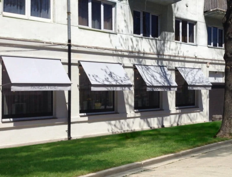 Markiza balkonowo-okienna w kasecie Hanarol_3